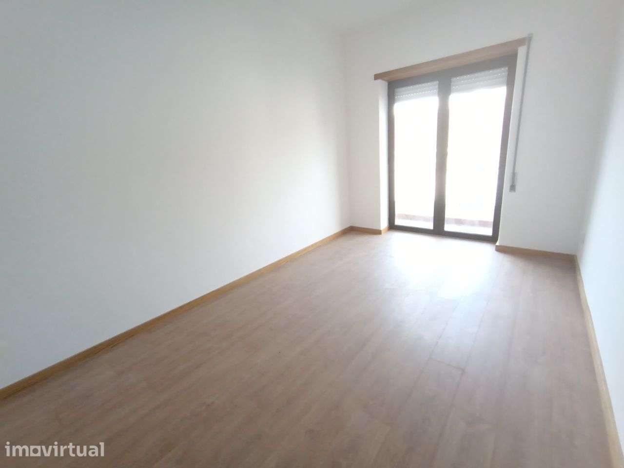 Apartamento T2+2 Duplex em Coimbra (Santa Clara) - Grande imagem: 2/11