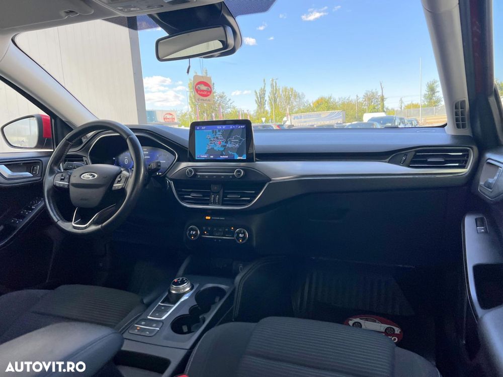 FORD Focus 2020 — imagine 32