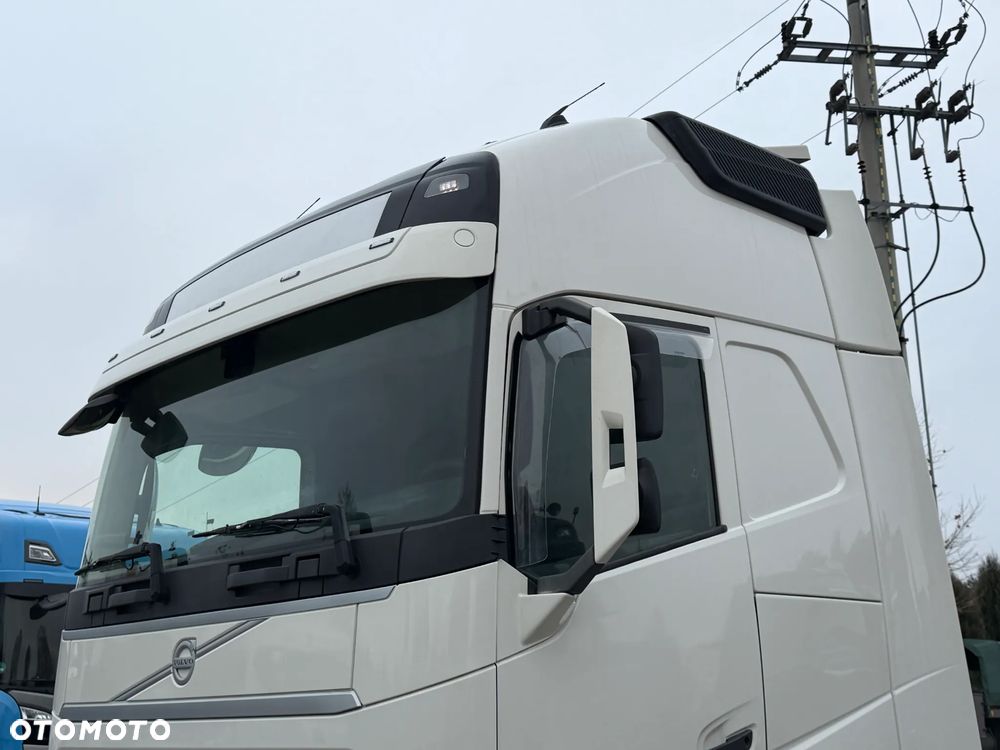 Volvo FH460 z Austrii kabina XL nowa hydraulika 600Tkm oryginalnego przebiegu - 16