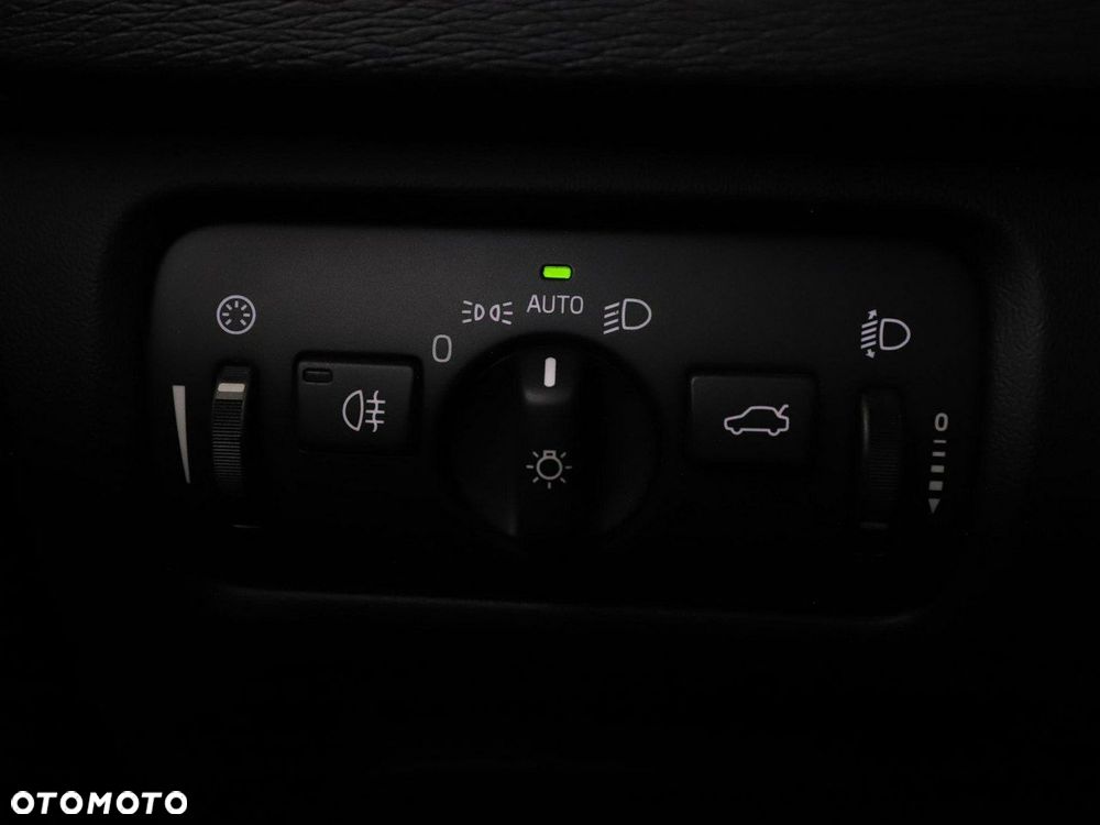 Volvo V40 D2 Drive-E SCR Kinetic - 32