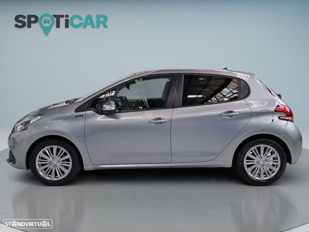 Peugeot 208 1.2 PureTech Signature - 4