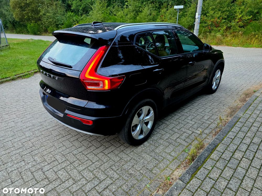 Volvo XC 40 D4 AWD R-Design - 6