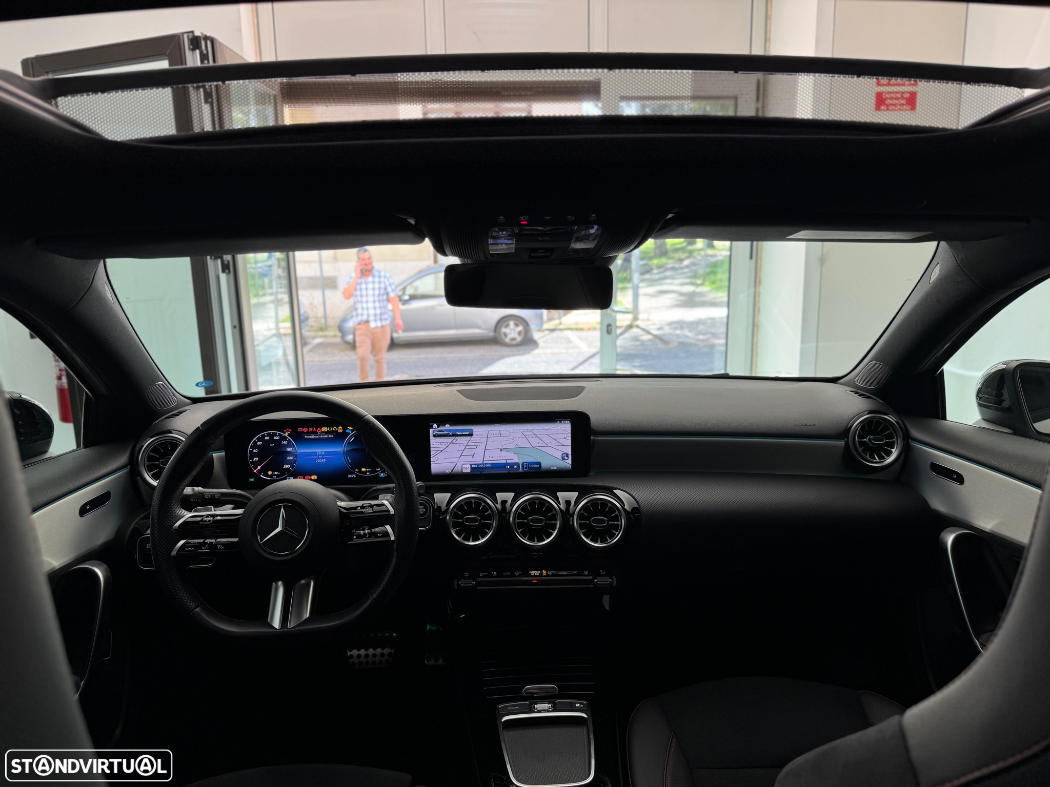 Mercedes-Benz A 250 e AMG Line - 2
