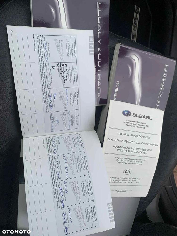 Subaru Legacy 2.5i GT - 11