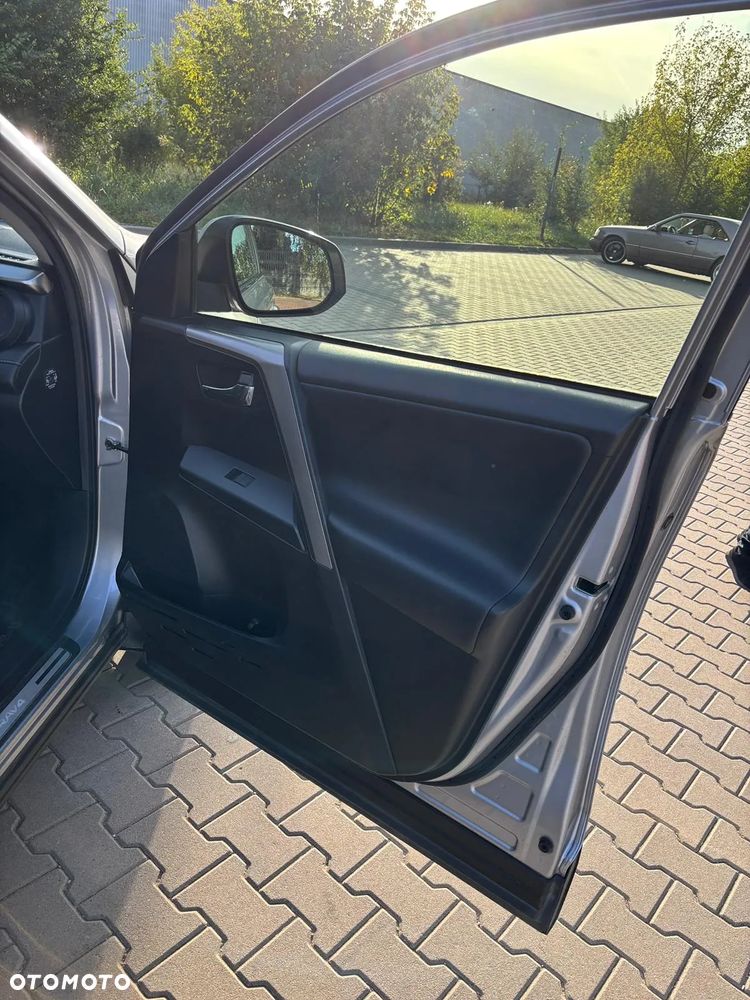 Toyota RAV4 Hybrid Style 4x4 - 12