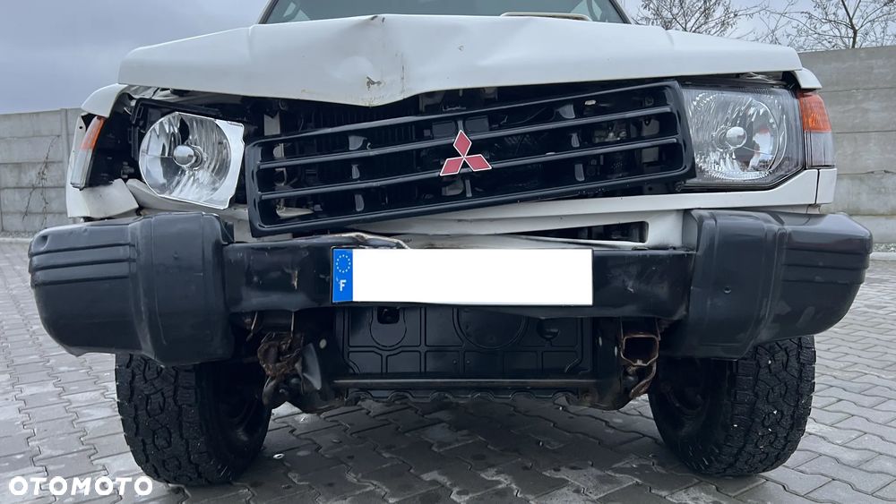 Mitsubishi Pajero - 8