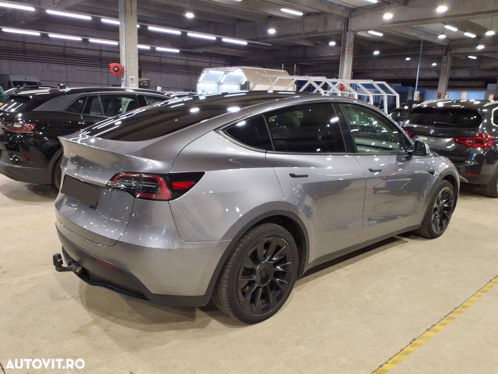 Tesla Model Y 2021 photo 4