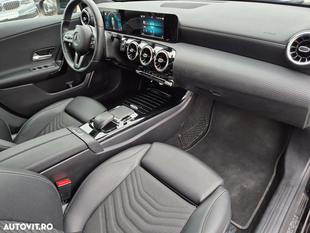 Mercedes-Benz A 200 Sedan 7G-DCT - 23