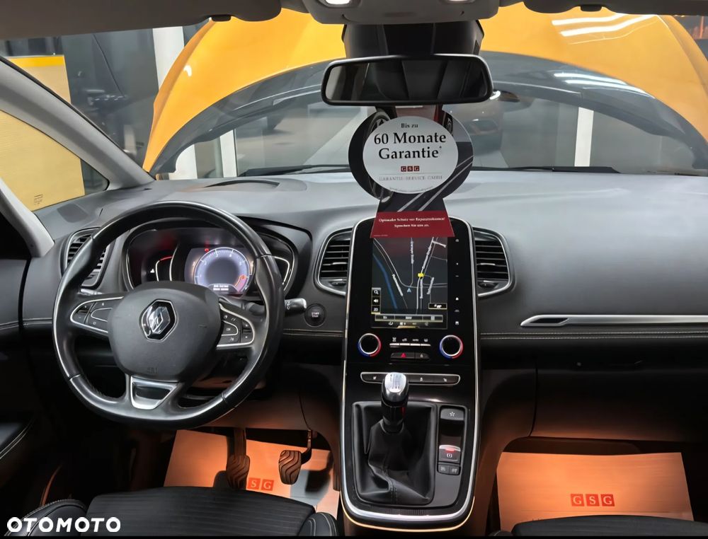 Renault Scenic ENERGY TCe 130 BOSE EDITION - 27