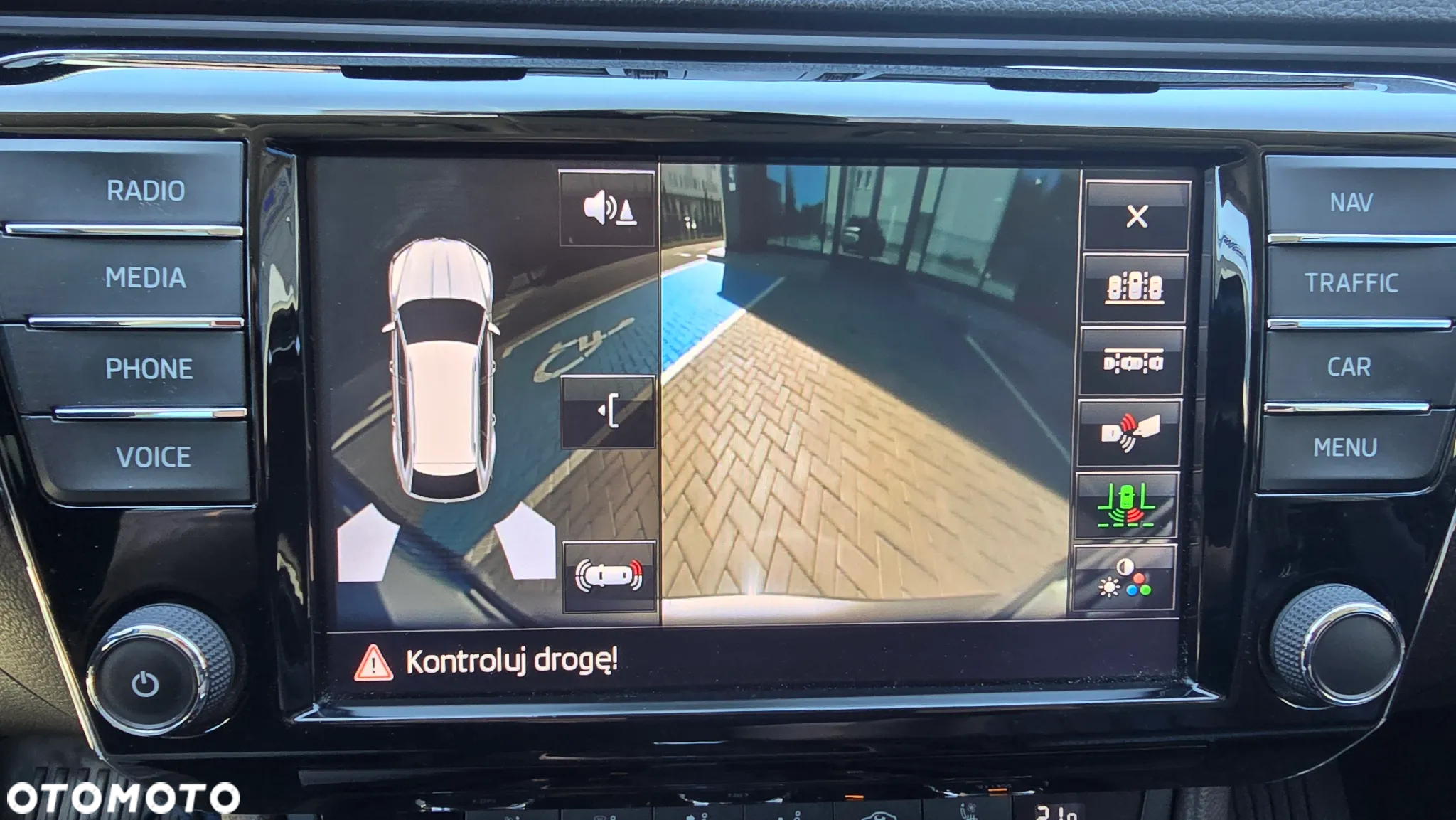 Skoda Superb 2.0 TDI 4x4 L&K DSG - 33