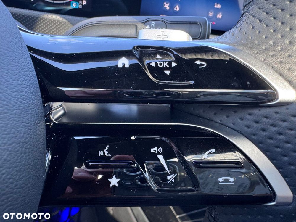 Mercedes-Benz CLA 220 d AMG Line 8G-DCT - 23