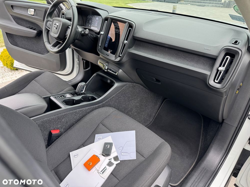 Volvo XC 40 T3 Momentum - 13