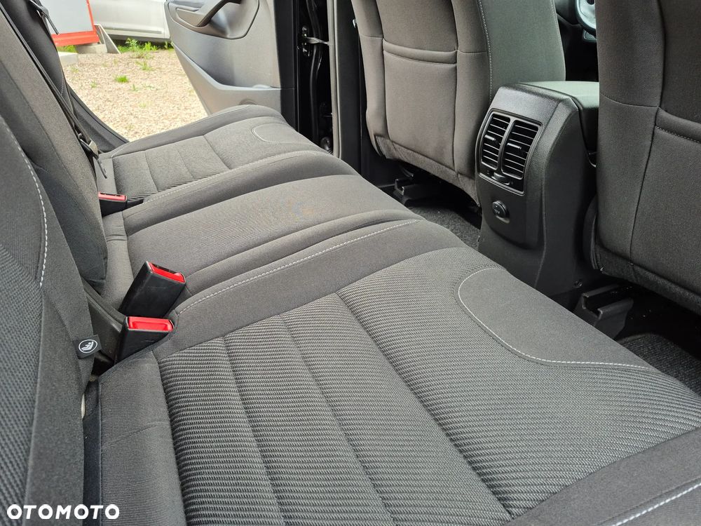 Ford Kuga 1.6 EcoBoost 2x4 Titanium - 34
