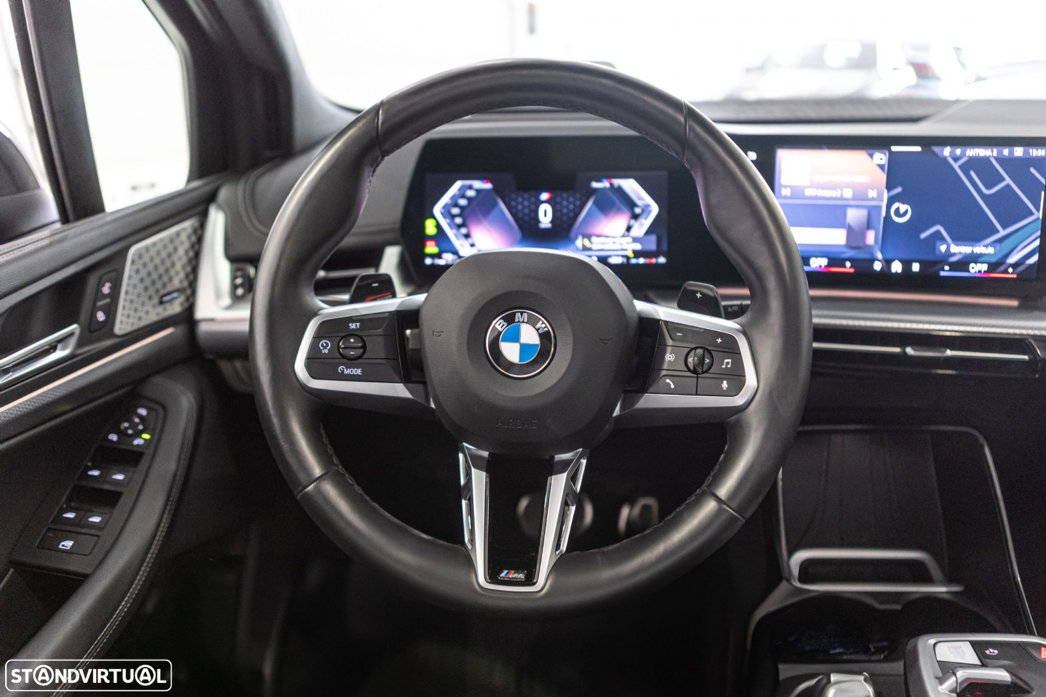 BMW 218 Active Tourer i Pack Desportivo M Auto - 25