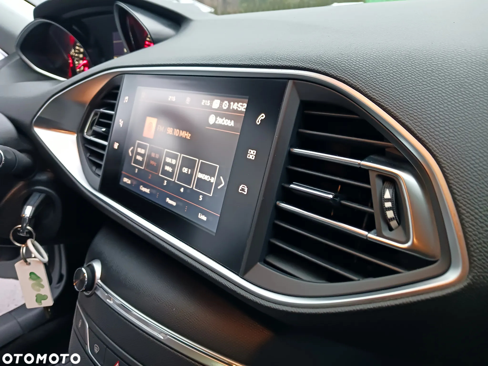 Peugeot 308 SW BlueHDi 130 Stop & Start Allure Pack - 11