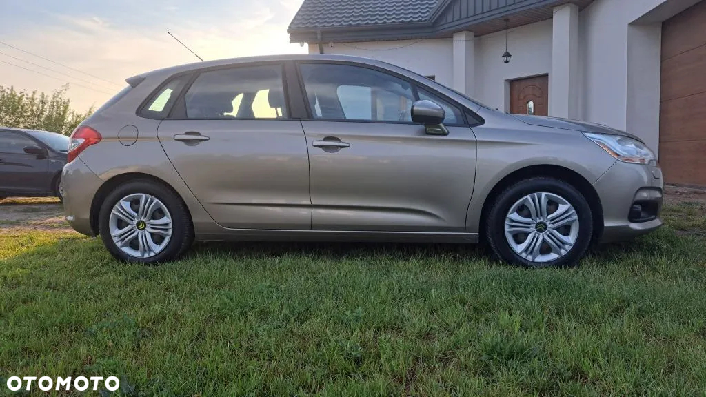 Citroën C4 HDi 90 Attraction - 19