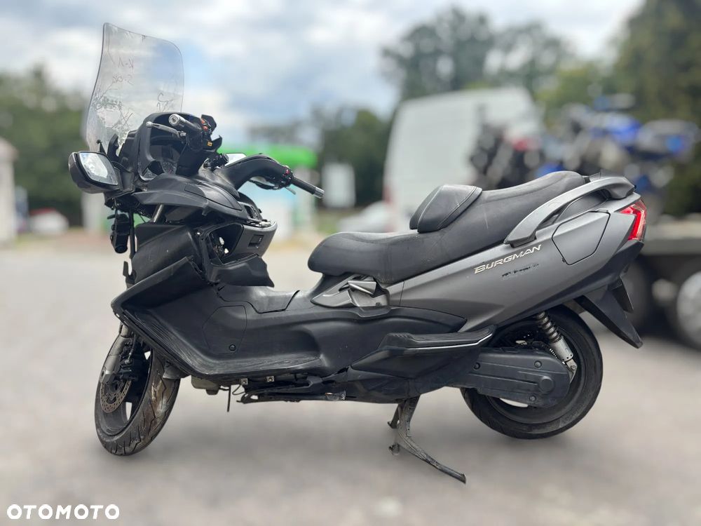 Suzuki Burgman - 8