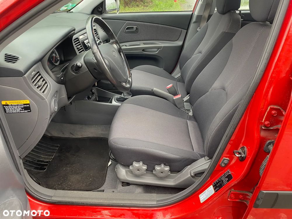 Kia Rio 1.4 EX - 19