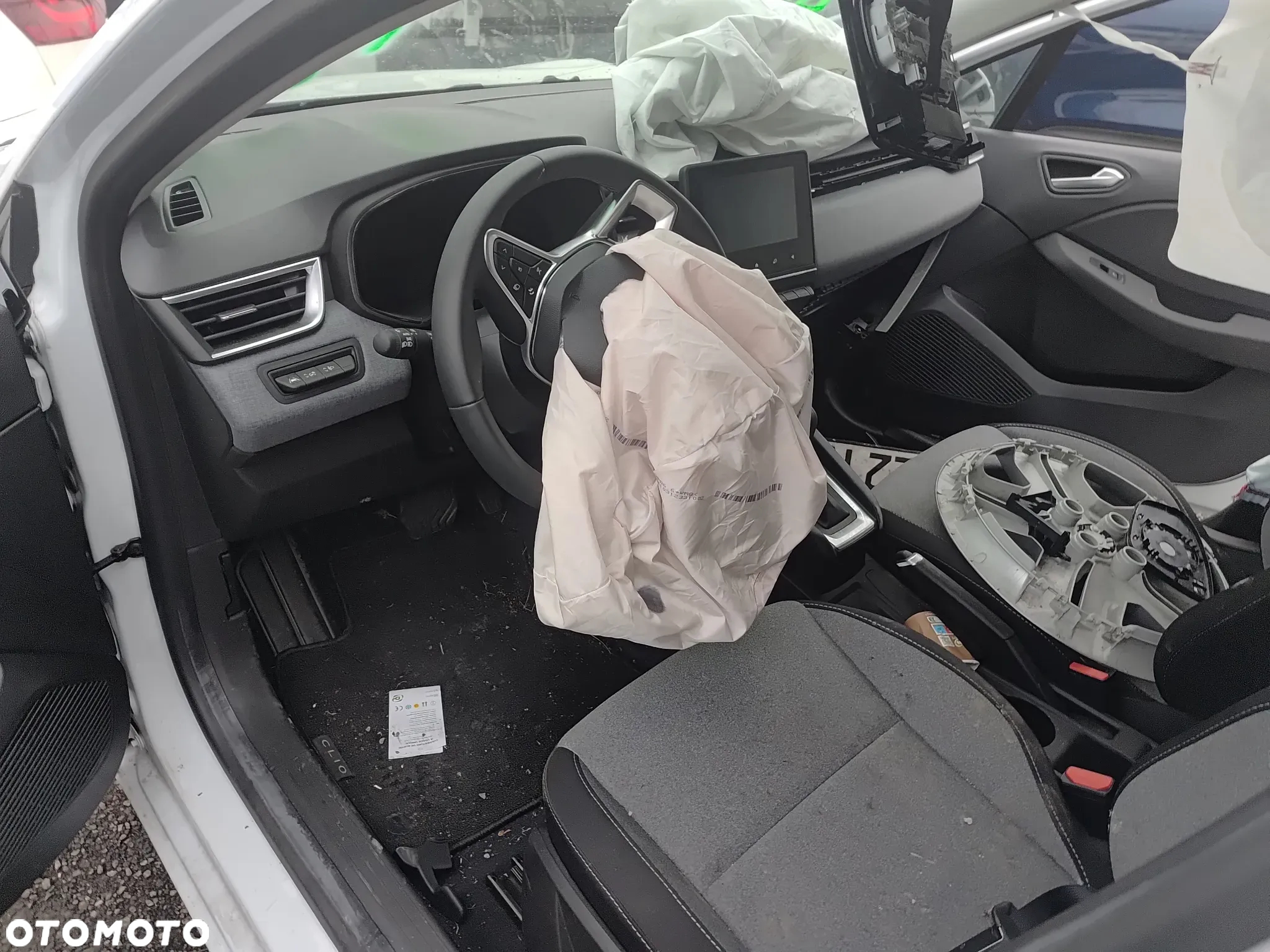 Renault Clio E-TECH Full Hybrid 145 EQUILIBRE - 9