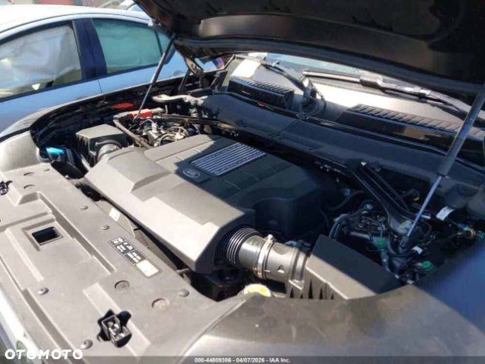 Land Rover Defender - 9