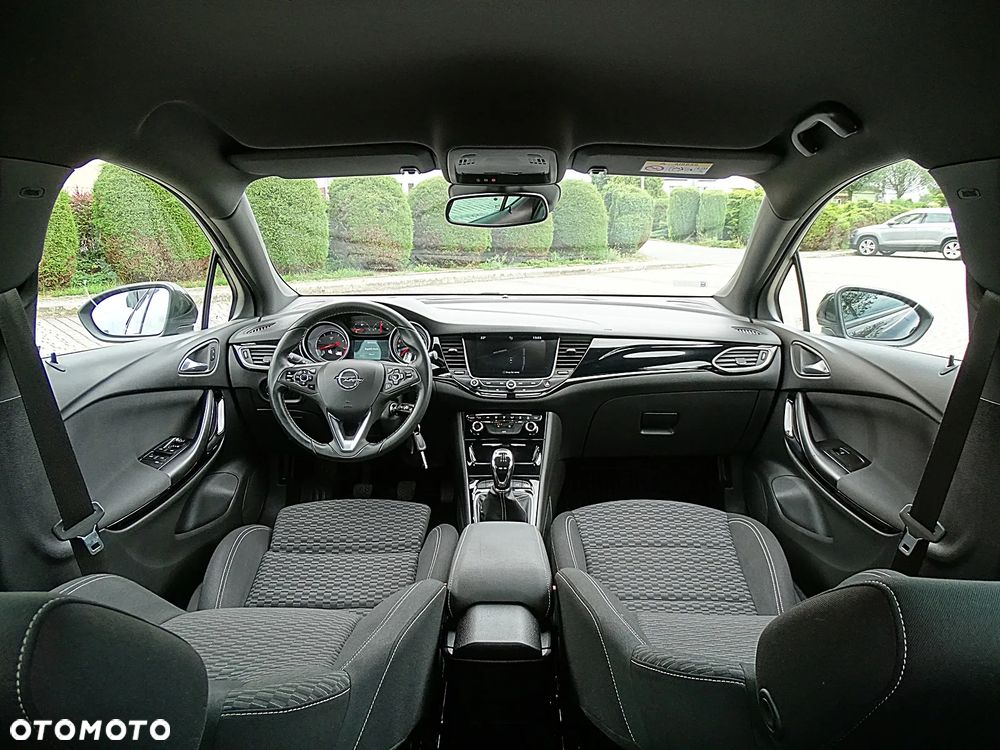 Opel Astra 1.4 T Dynamic - 36