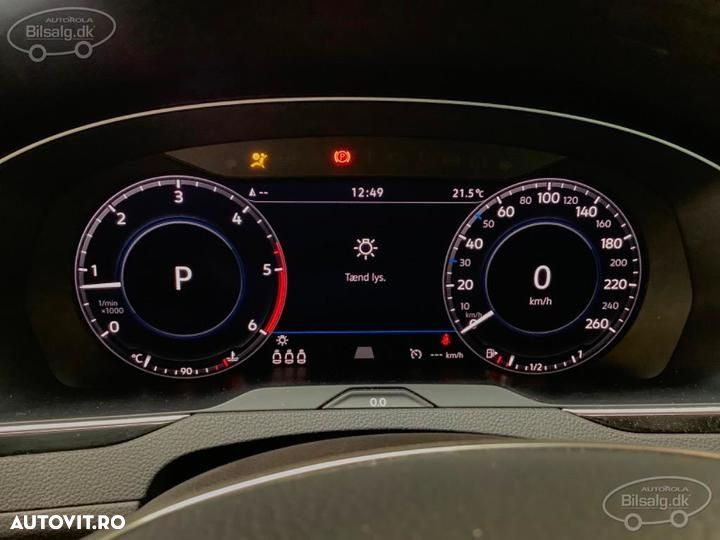 Volkswagen Passat - 10