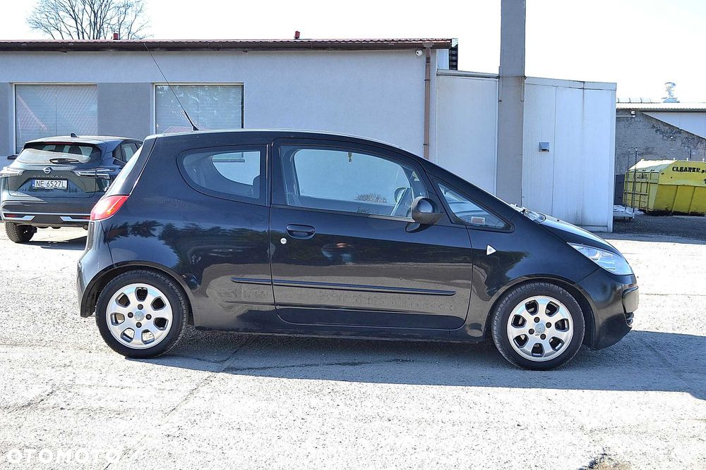 Mitsubishi Colt - 4