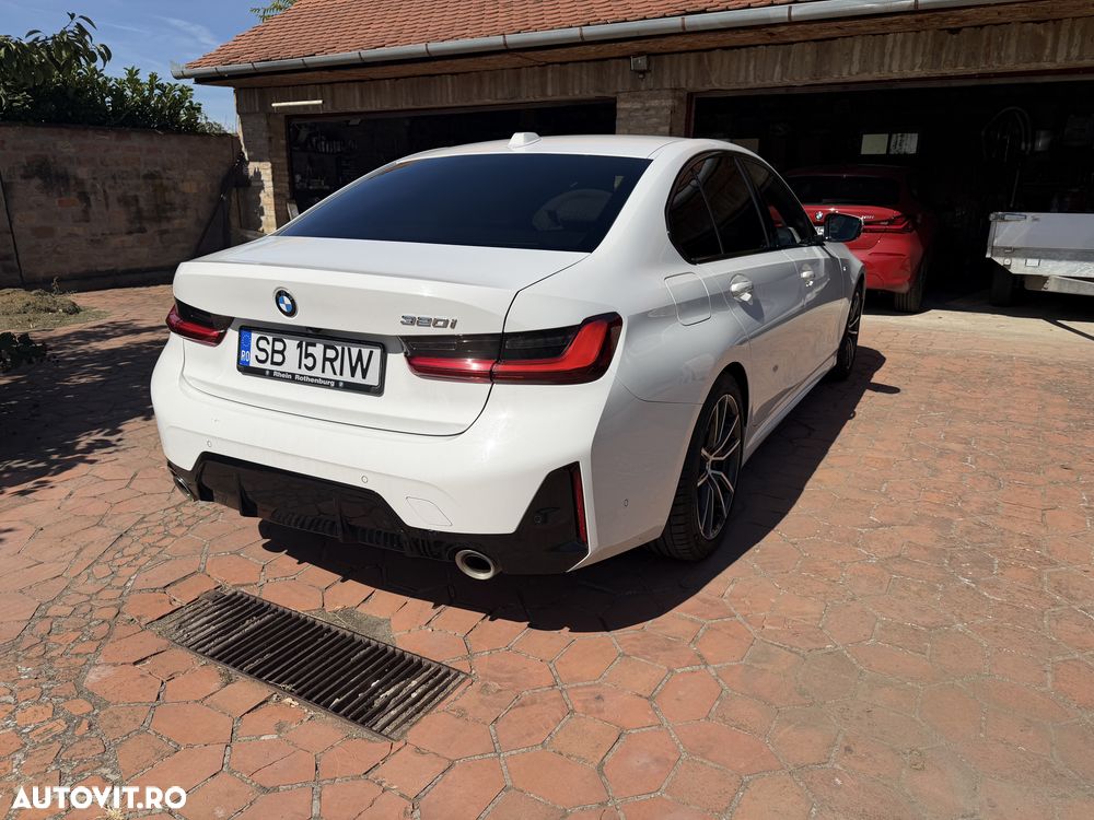 BMW Seria 3 320i AT - 4
