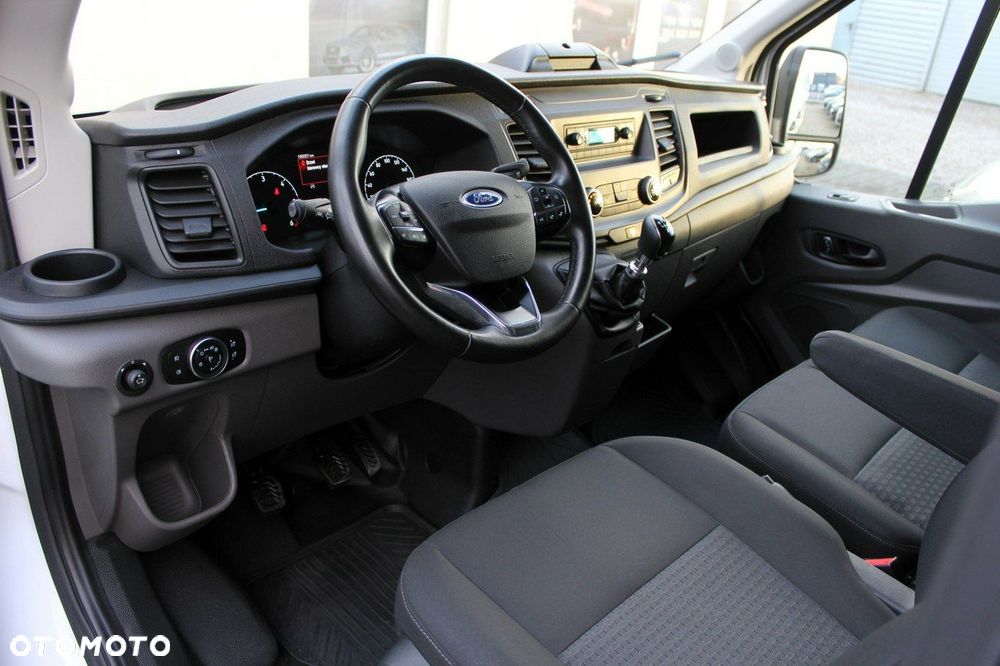 Ford Transit - 12