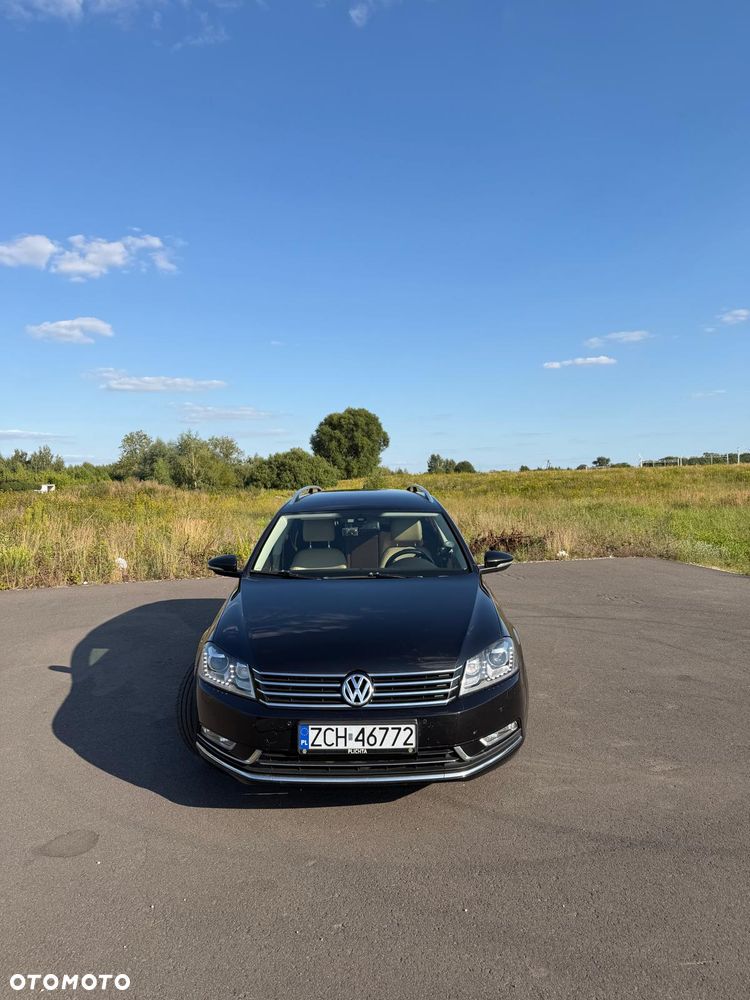 Volkswagen Passat 2.0 TDI Highline DSG - 8