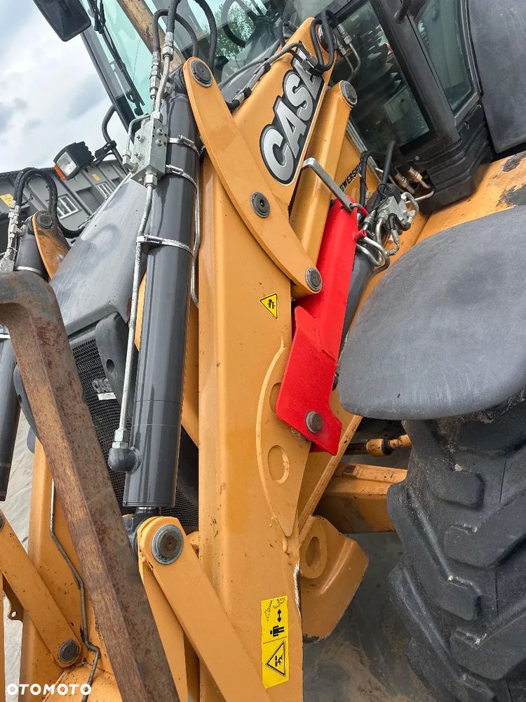 Case 590ST - 33