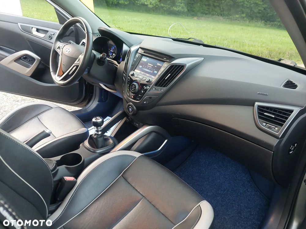 Hyundai Veloster 1.6 Turbo Premium - 11