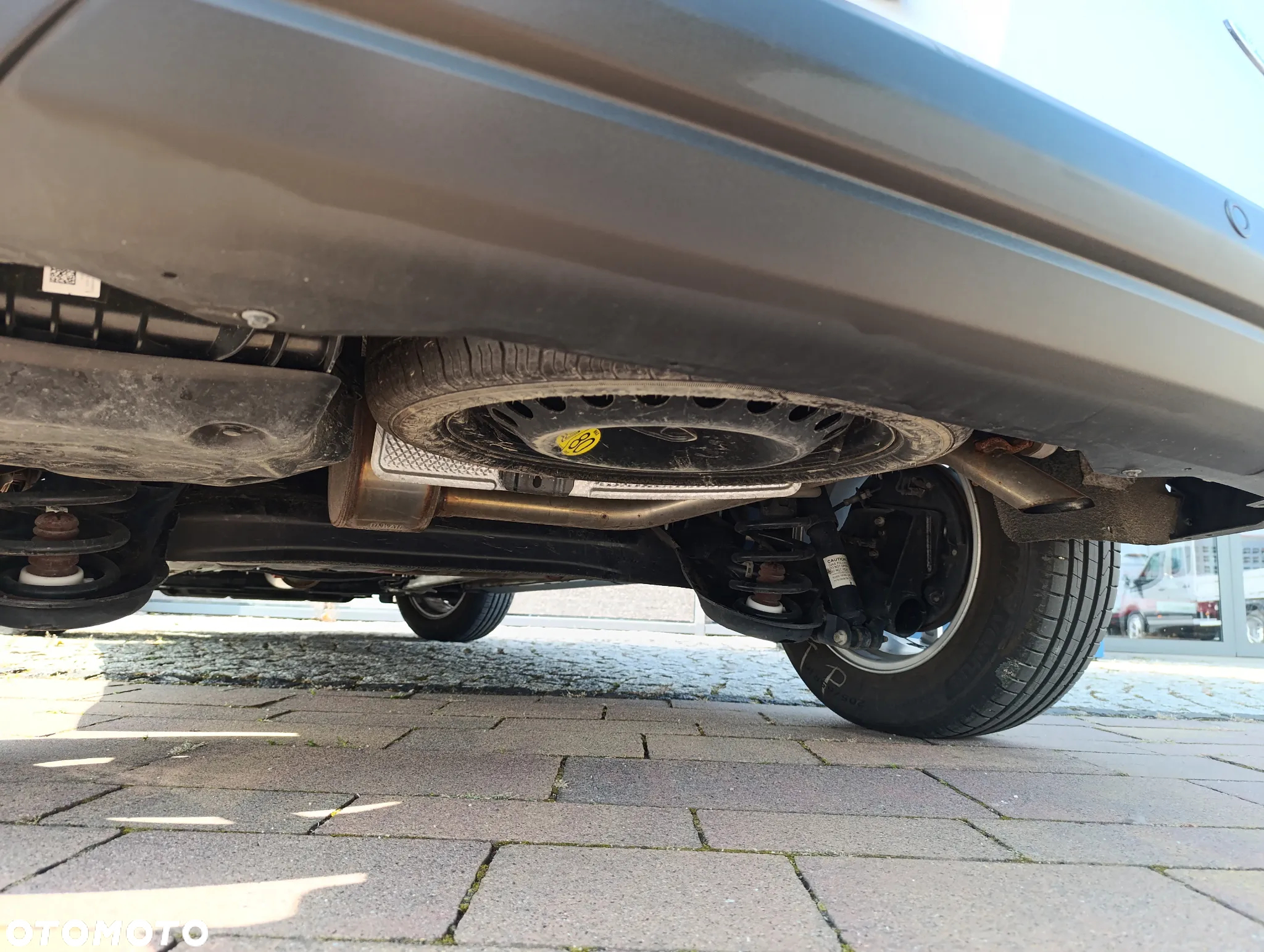 Ford Transit Courier Van Limited - 13