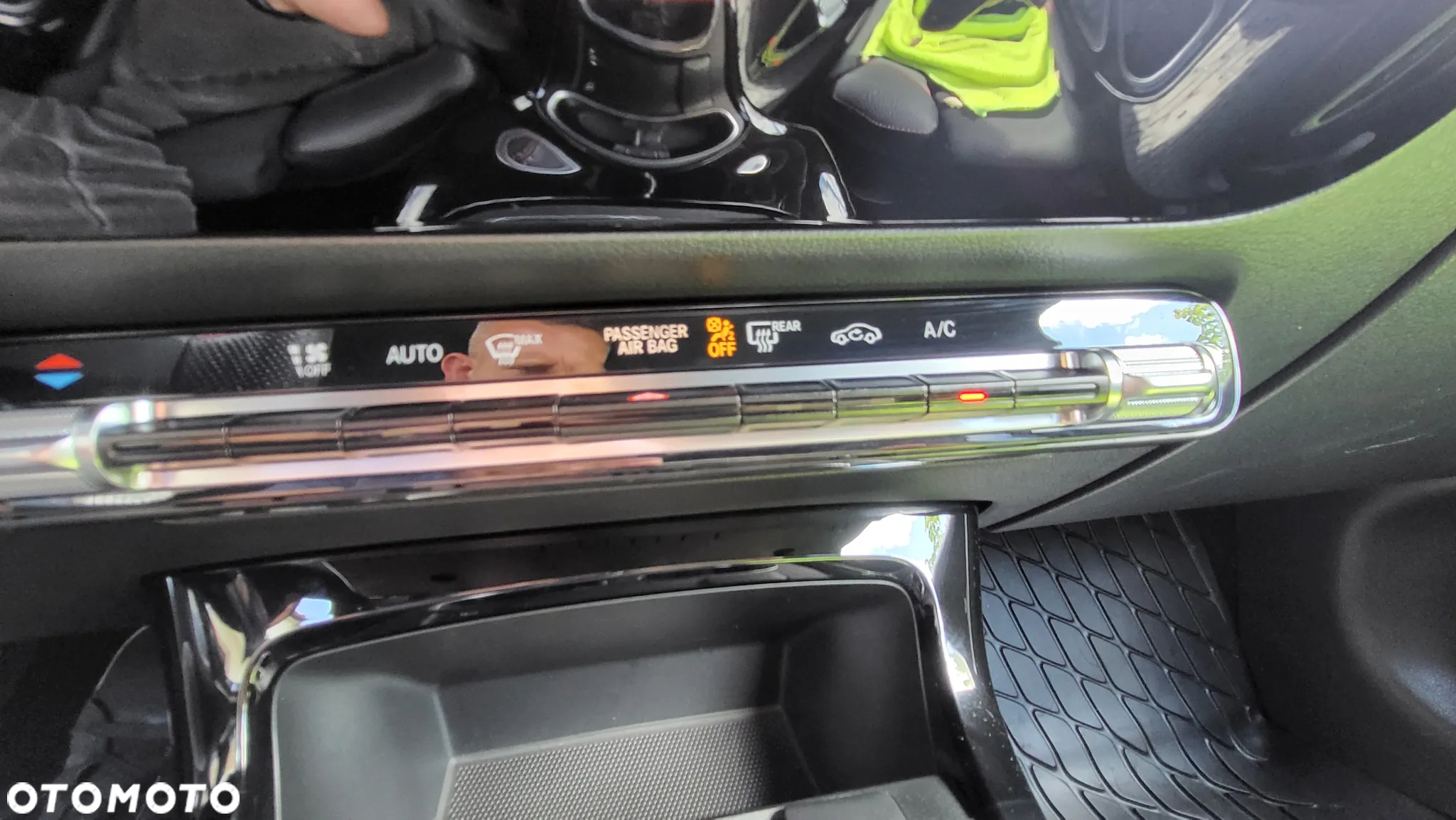 Mercedes-Benz CLA 200 AMG Line - 23
