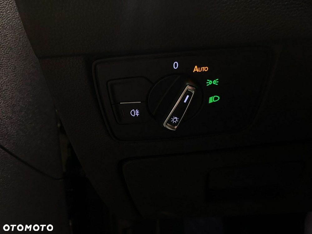 Volkswagen Passat Variant - 41