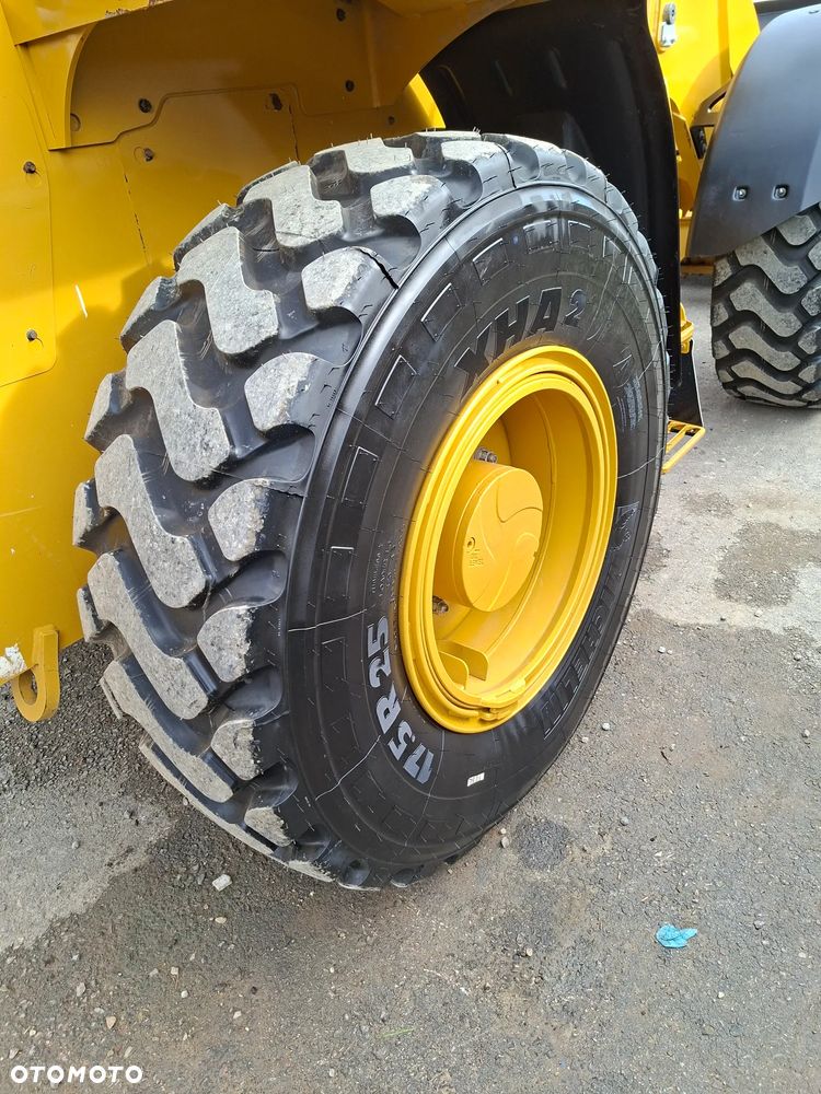 Caterpillar CAT 914 M - 28