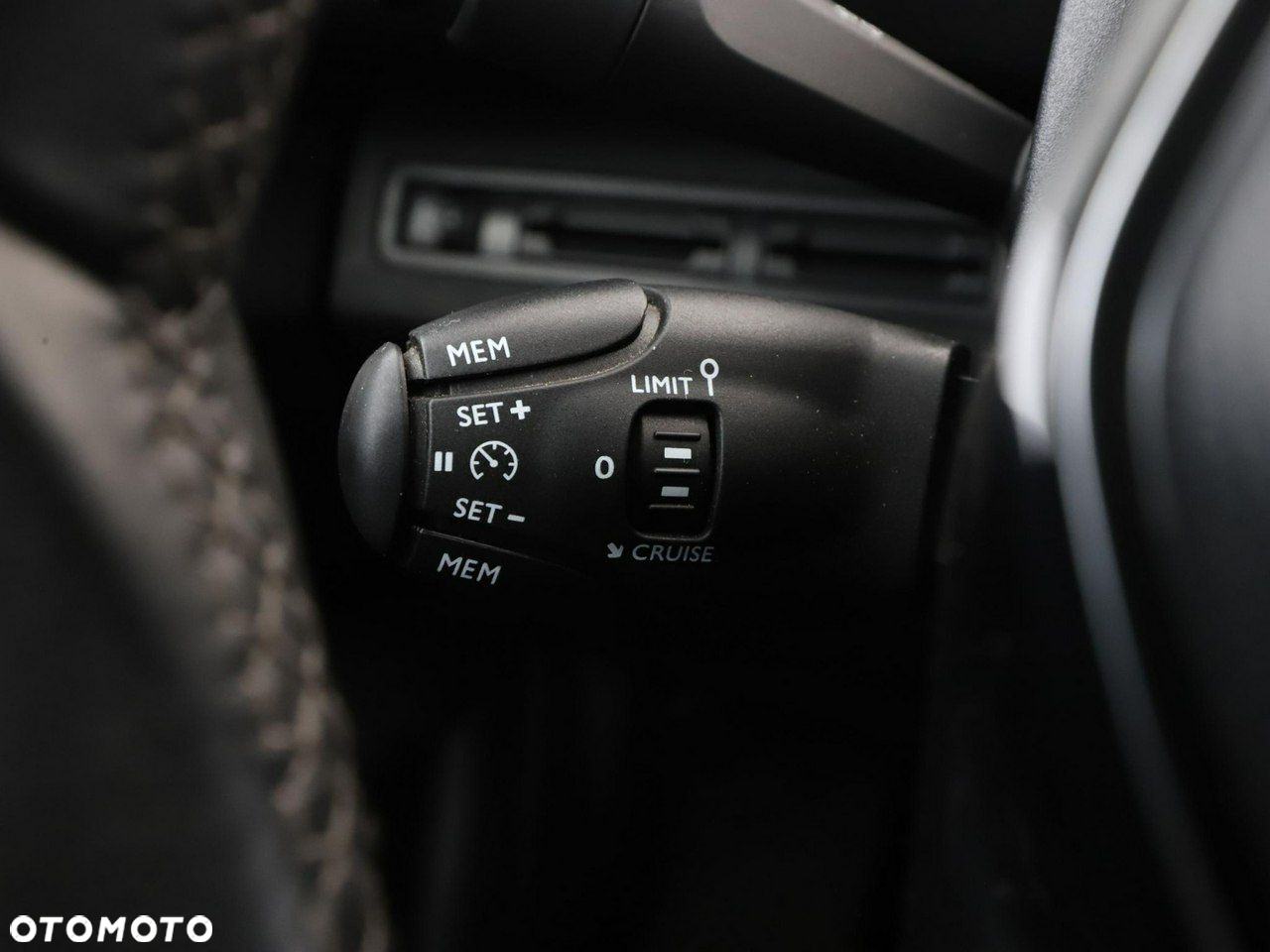 Peugeot 3008 1.2 PureTech Allure - 36