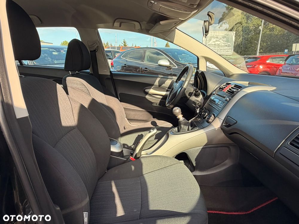 Toyota Auris 2.0 D-4D - 7