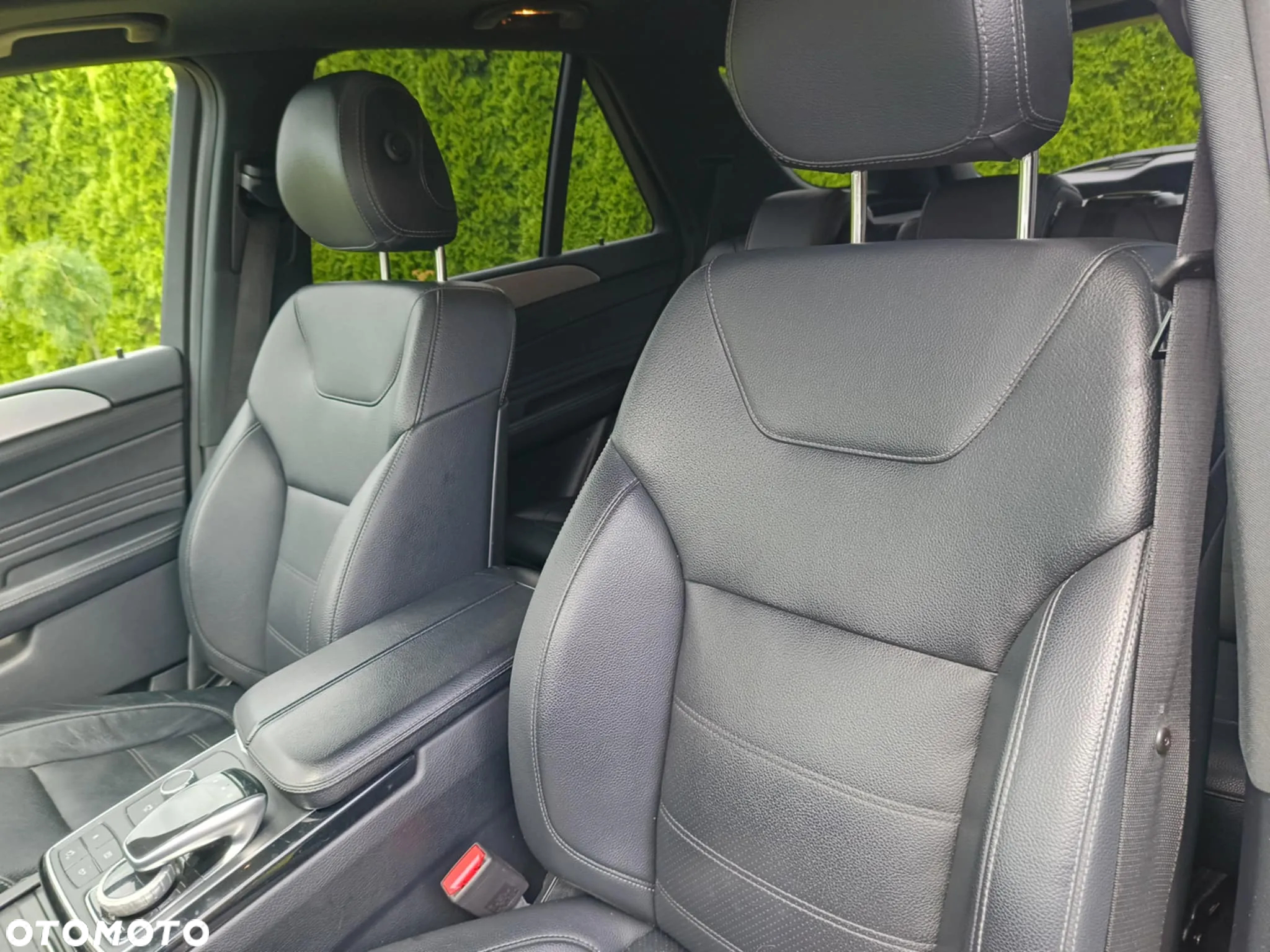 Mercedes-Benz GLE 500 e 4Matic 7G-TRONIC AMG Line - 24