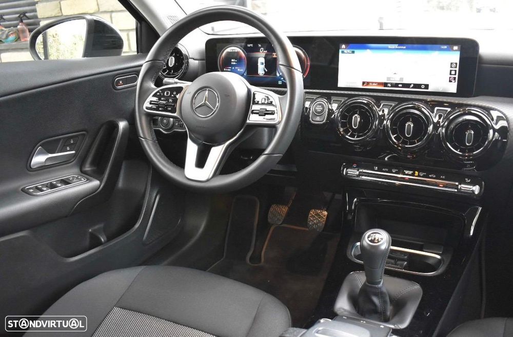 Mercedes-Benz A 180 d Edition 2020 - 8