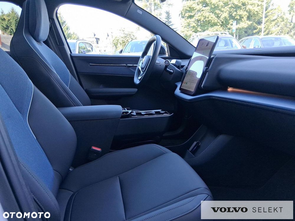 Volvo EX30 - 10