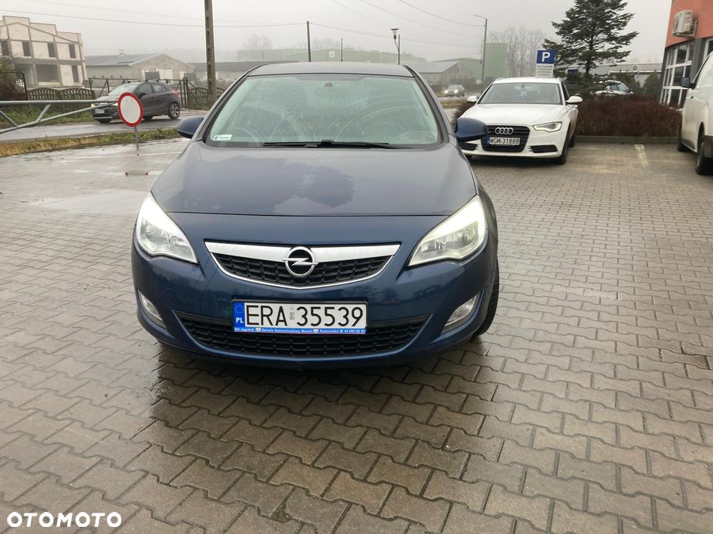 Opel Astra 1.4 T Cosmo