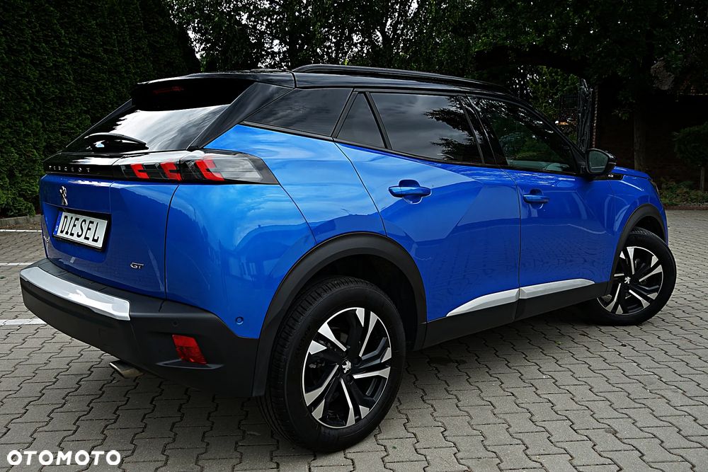 Peugeot 2008 - 8