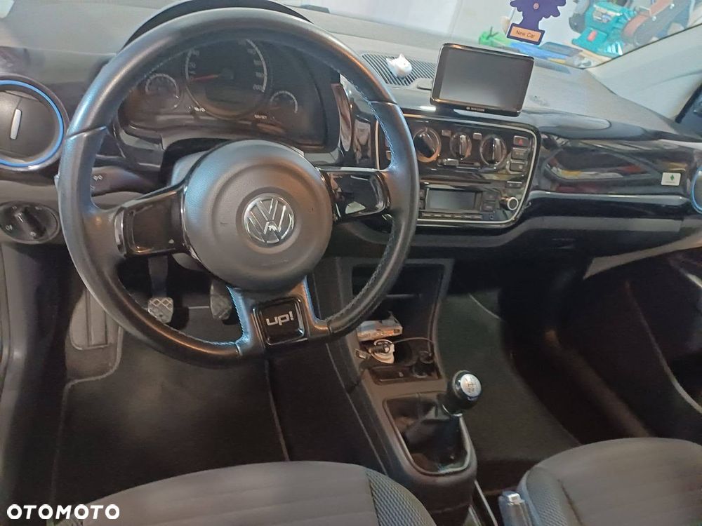 Volkswagen up! 1.0 street EU6 - 7