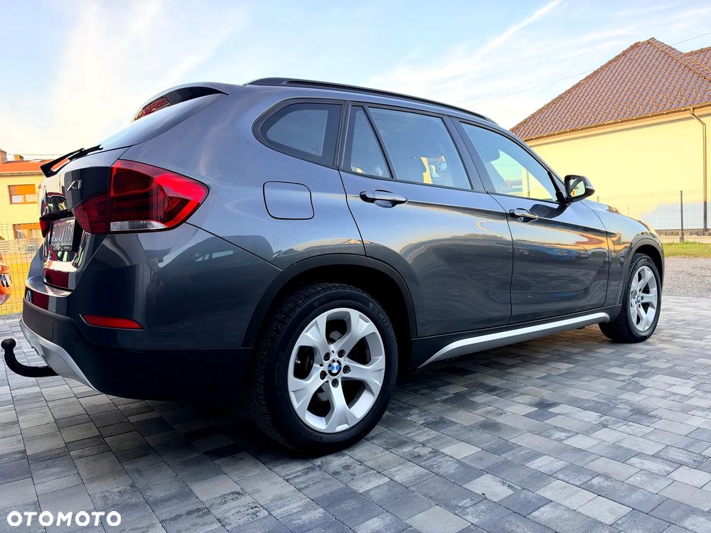 BMW X1 sDrive18d xLine - 17