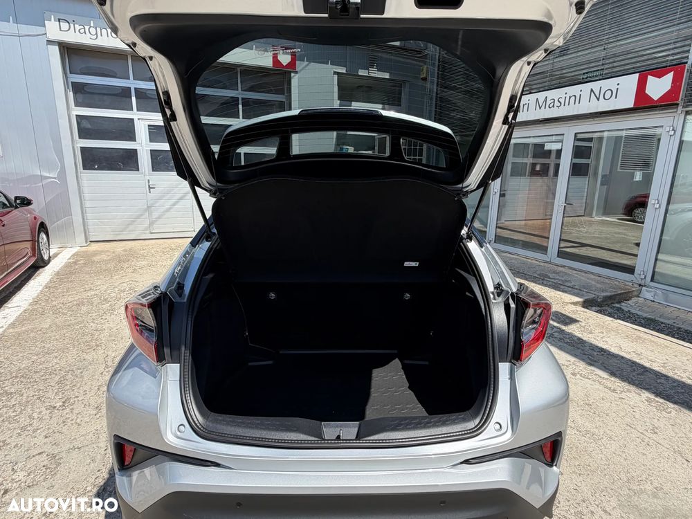 Toyota C-HR - 7