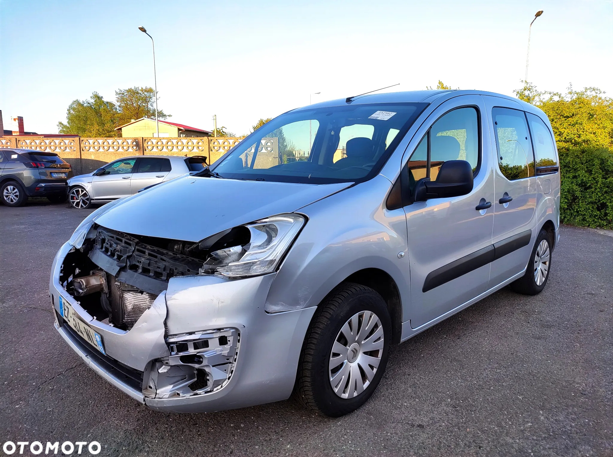 Citroën Berlingo Multispace BlueHDi 100 FEEL - 4