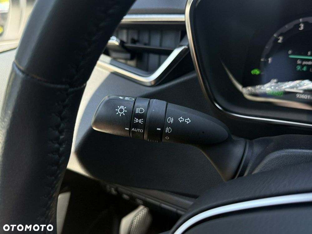 Toyota Corolla 1.8 Hybrid Style - 21