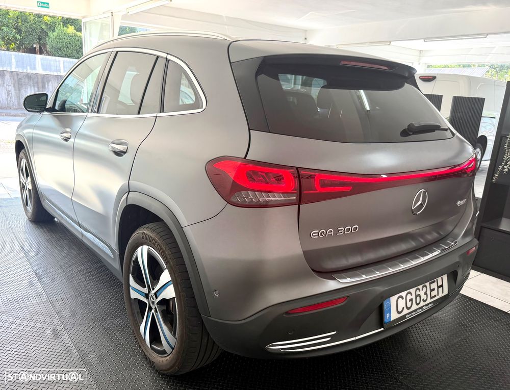 Mercedes-Benz EQA 300 4Matic - 25