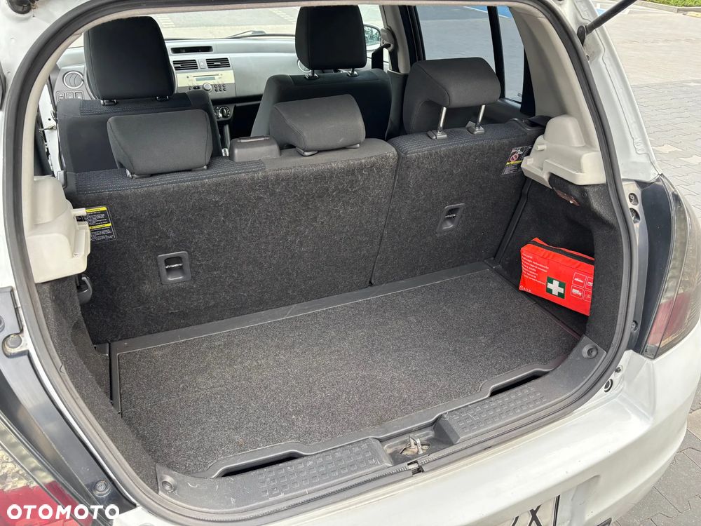 Suzuki Swift - 31